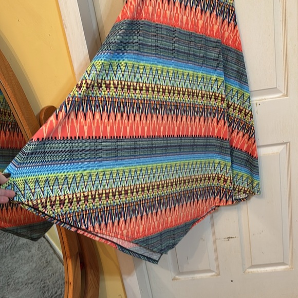 Multi colored New direction skirt size 1x asymmetrical - Picture 3 of 3